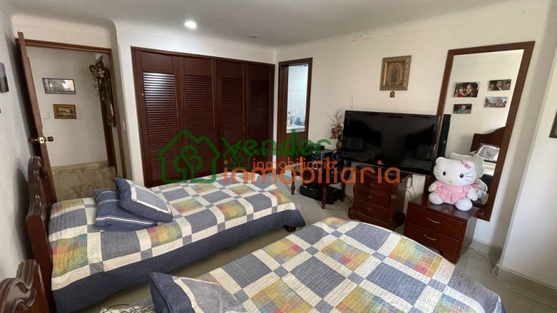 APARTAMENTO EN VENTA EDIFICIO OLYMPUS CABECERA