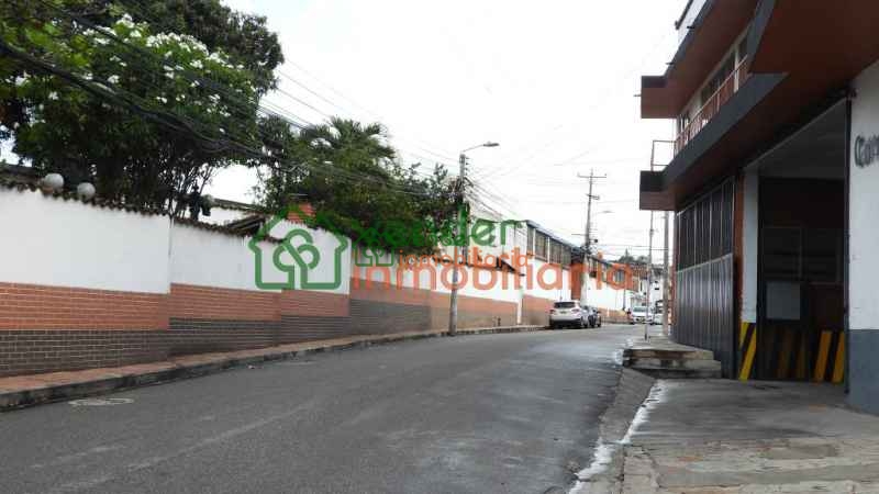 BODEGA EN VENTA ZONA INDUSTRIAL VIA GIRON - BUCARAMANGA