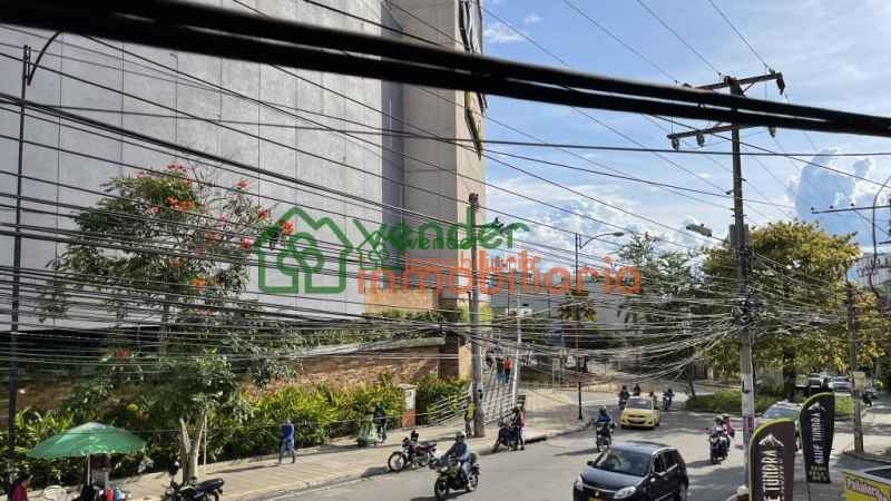 CASA EN VENTA FLORIDABLANCA - LAGOS 1 CENTRO COMERCIAL CARACOLI