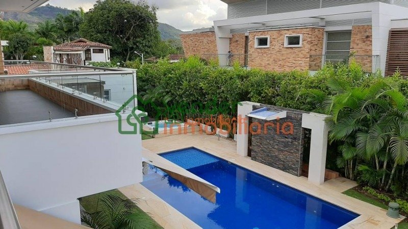 moderna casa en venta conjunto trinitarios floridablanca