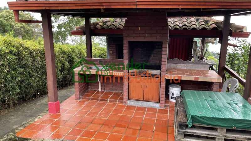 CASA CAMPESTRE EN VENTA BUCARAMAGA - ALTO DE LOS PADRES VEREDA VERICUTE